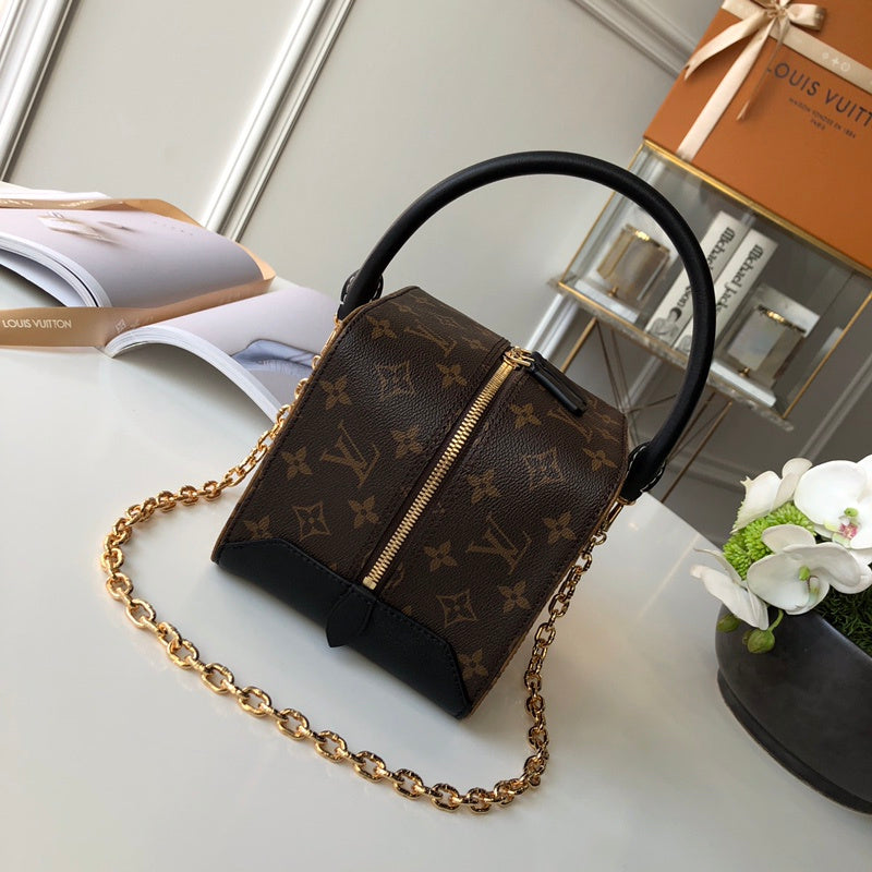 Luxurious Totes - Latest - 1526