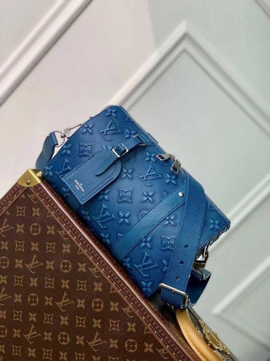 LOV - Luxurious Totes - 815