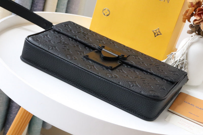 LOV - Luxurious Totes - 1617
