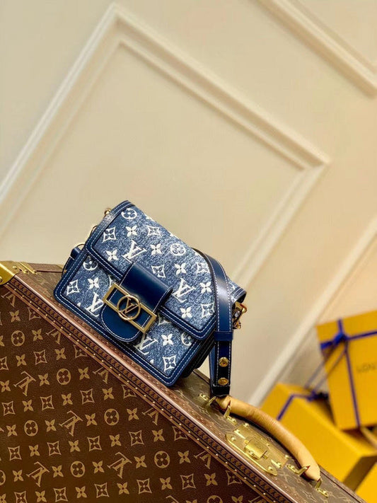 LOV - Luxurious Totes - 1651