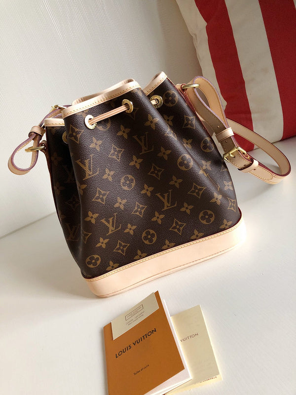 Luxurious Totes - Latest - 9754