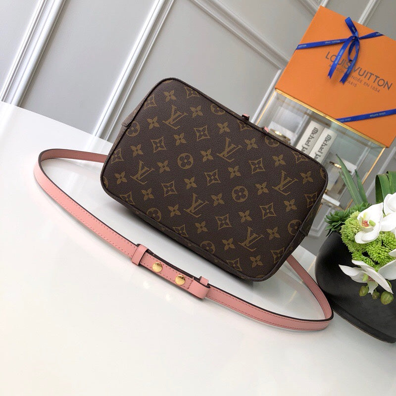 Luxurious Totes - Latest - 9733
