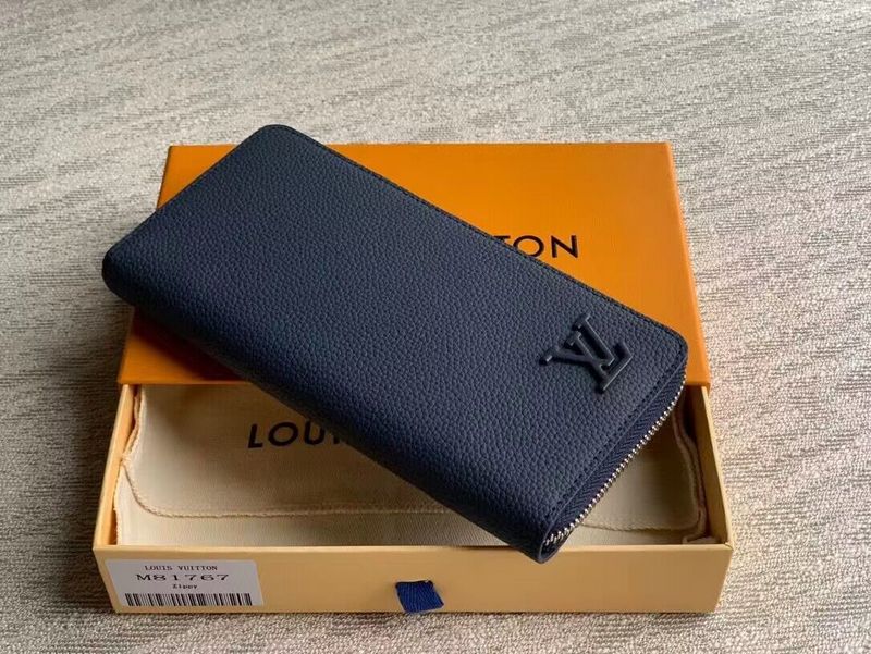 LOV - Luxurious Totes - 523