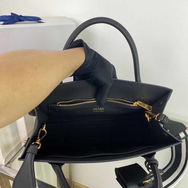 Luxurious Totes - Latest - 4573