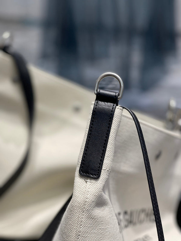 Luxurious Totes - Latest - 8291