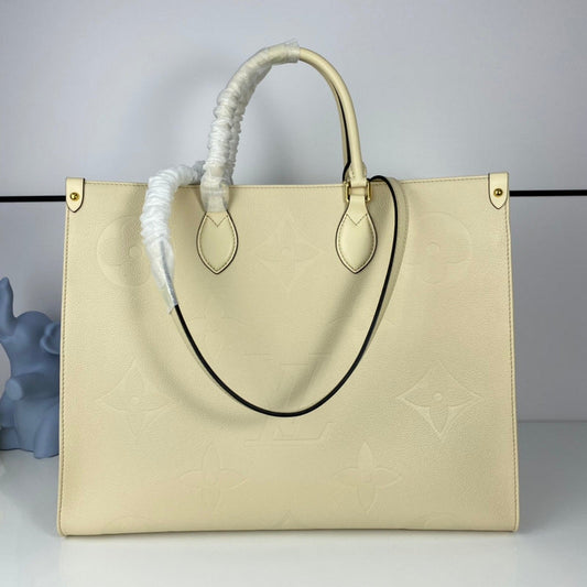 LOV - Luxurious Totes - 2561