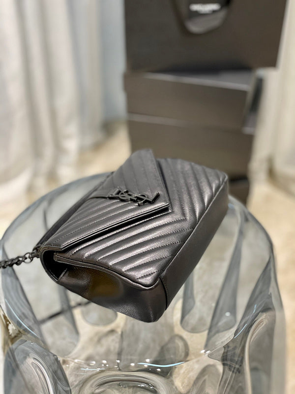 Luxurious Totes - Latest - 8416