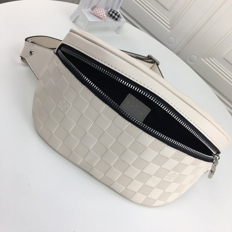LOV - Luxurious Totes - 2366