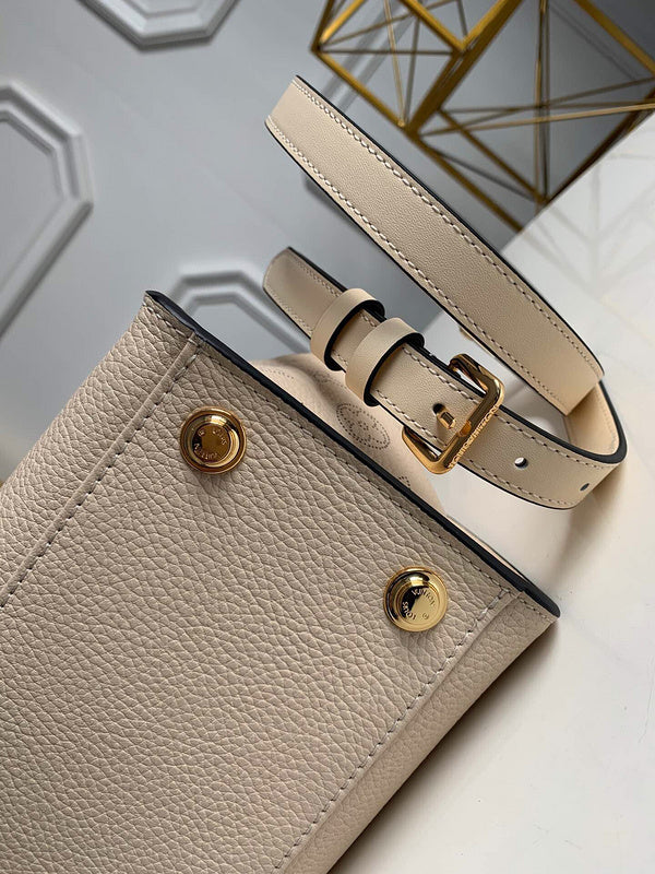 LOV - Luxurious Totes - 2516
