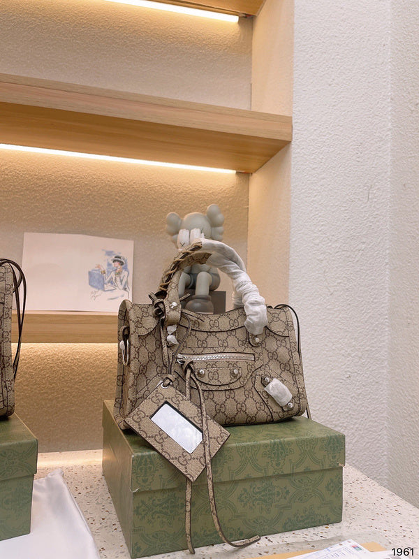 Luxurious Totes - BGA2 Bags - 108