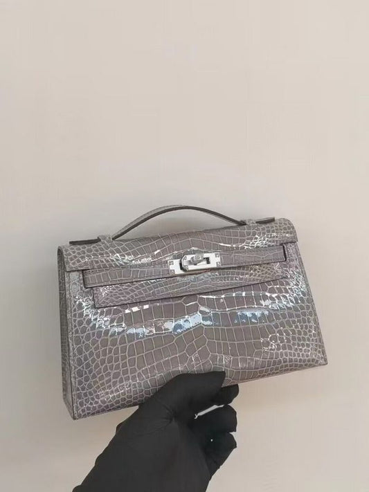 HMS - Luxurious Totes - 022