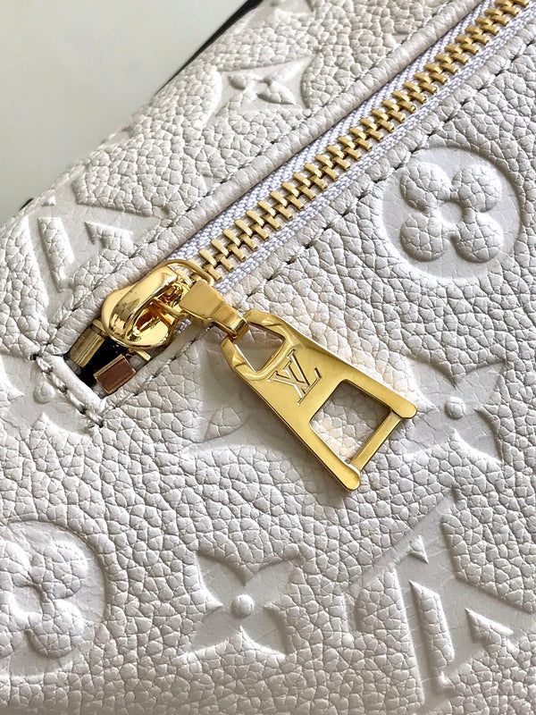 LOV - Luxurious Totes - 2443