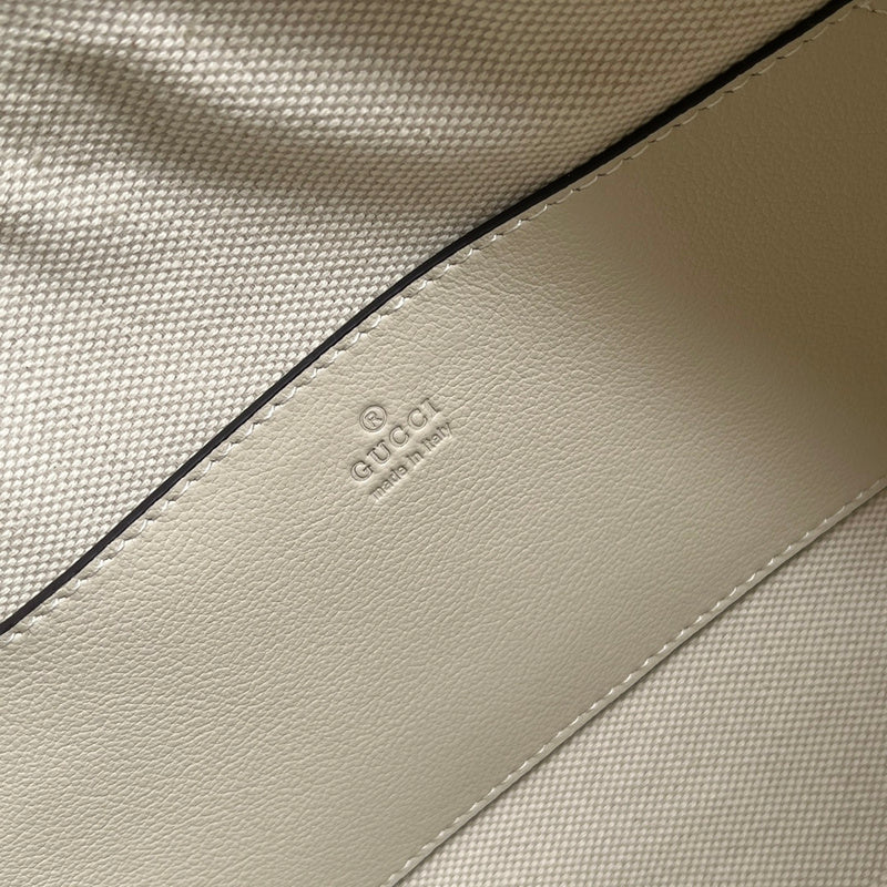 GUI - Luxurious Totes - 942
