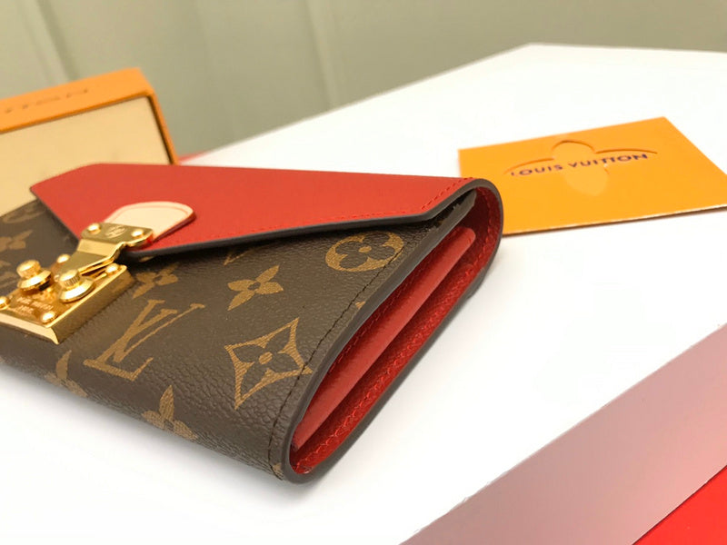 Luxurious Totes - Latest - 674