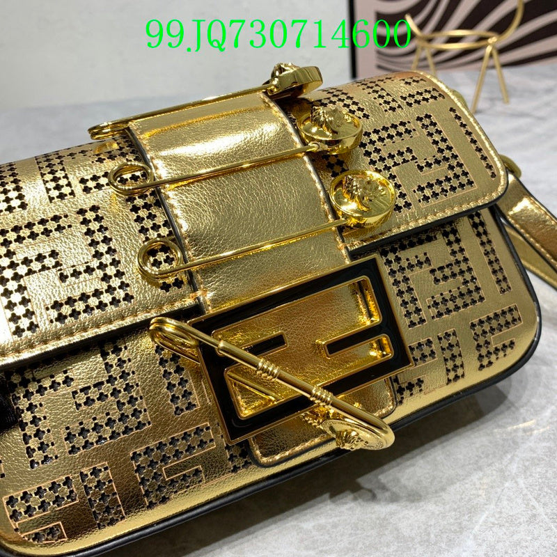 GC - Shoulder - 3357
