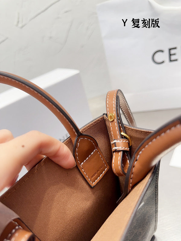 Luxurious Totes - CLE2 Bags - 127