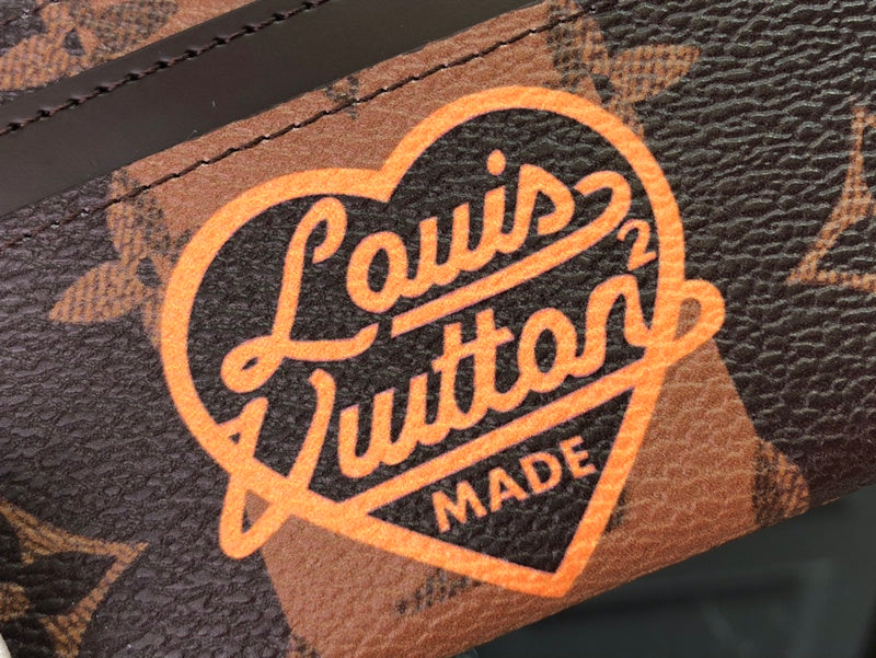 LOV - Luxurious Totes - 1774