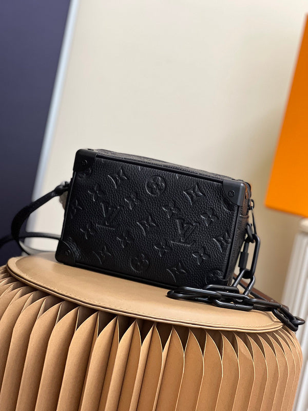 LOV - Luxurious Totes - 992