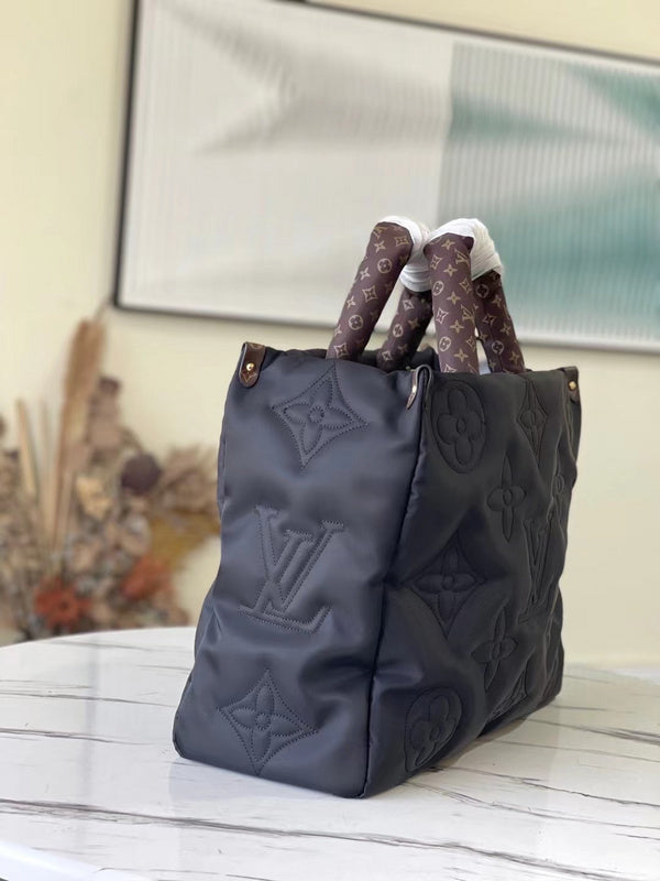 LOV - Luxurious Totes - 2062