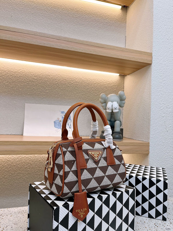 Luxurious Totes - PDA3 Bags - 308