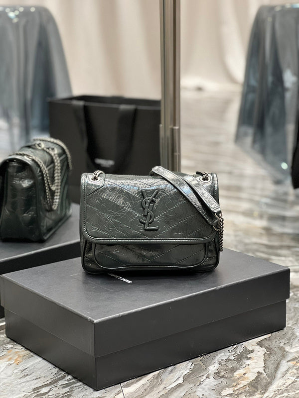 Luxurious Totes - Latest - 8492