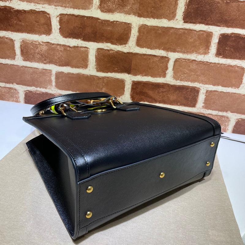 GUI - Luxurious Totes - 402