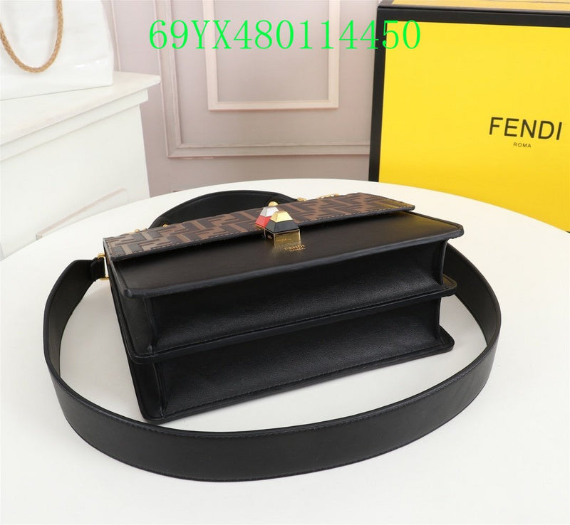 GC - Shoulder - 3466