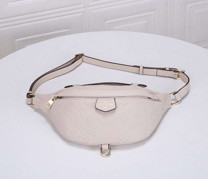LOV - Luxurious Totes - 2672