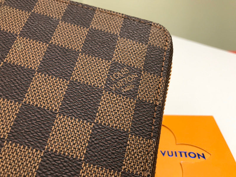 Luxurious Totes - Latest - 685