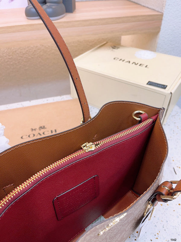 Luxurious Totes - CCH2 Bags - 142