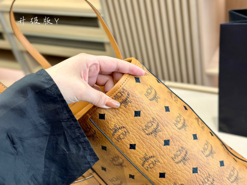 Luxurious Totes - CMM Bags - 030