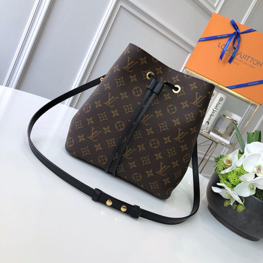 Luxurious Totes - Latest - 9737