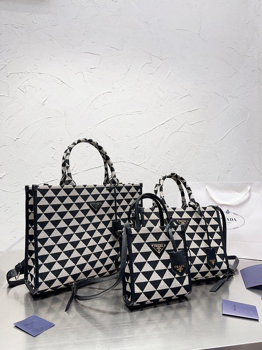 Luxurious Totes - PDA3 Bags - 324