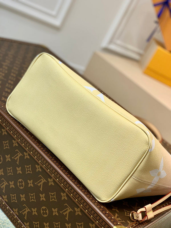 LOV - Luxurious Totes - 2446