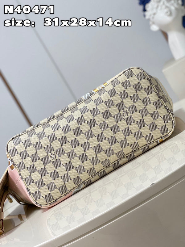 LOV - Luxurious Totes - 568