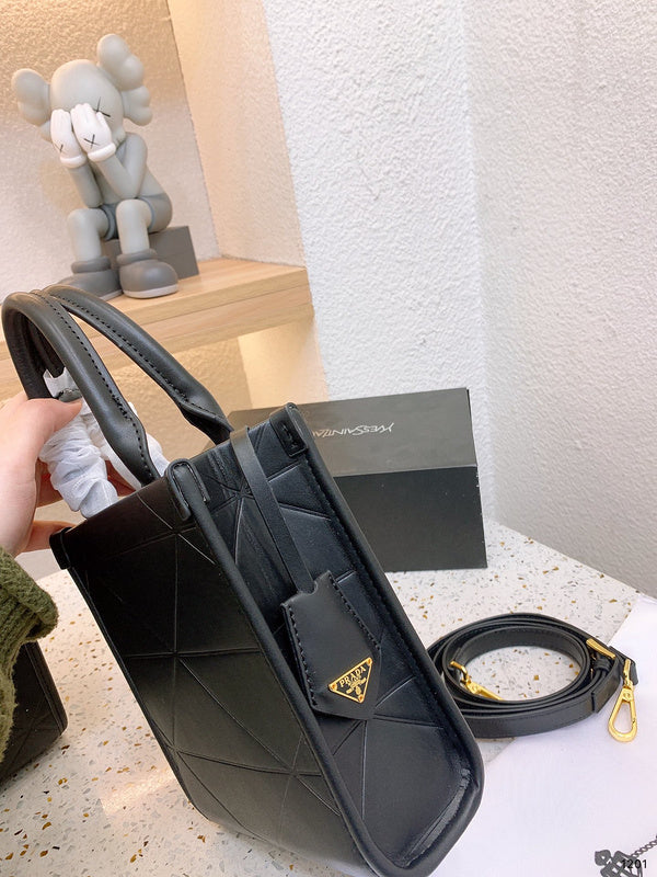 Luxurious Totes - PDA3 Bags - 117