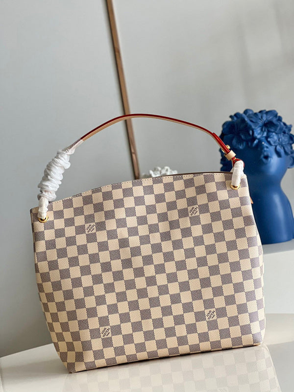 LOV - Luxurious Totes - 2008