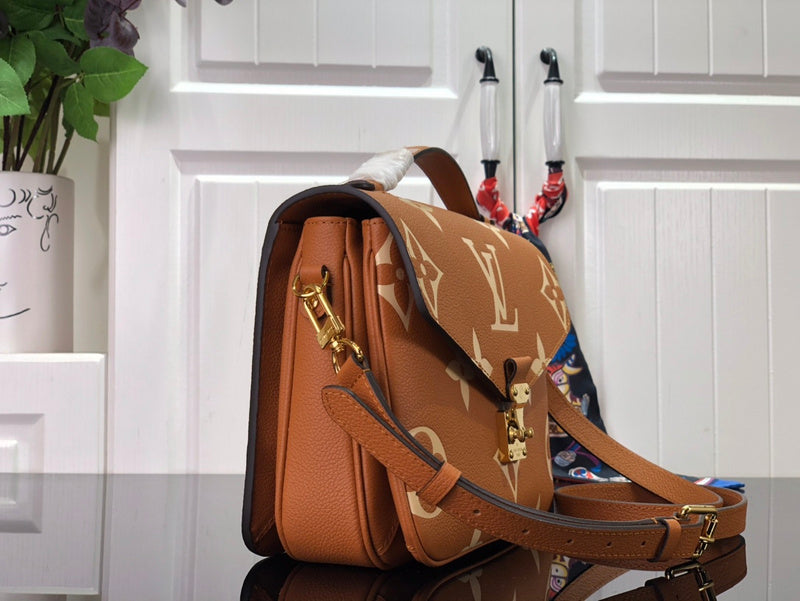 LOV - Luxurious Totes - 1363