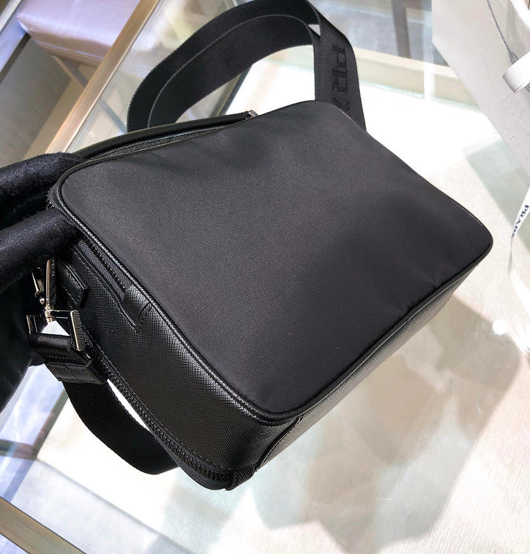 PDA - Luxurious Totes - 261