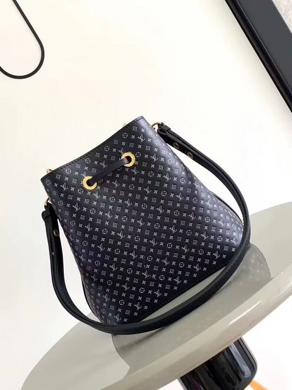 LOV - Luxurious Totes - 128