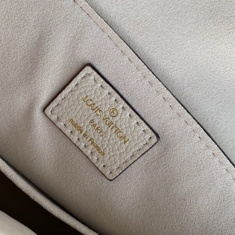 Luxurious Totes - Latest - 2856