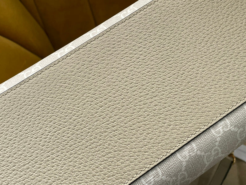 GUI - Luxurious Totes - 719