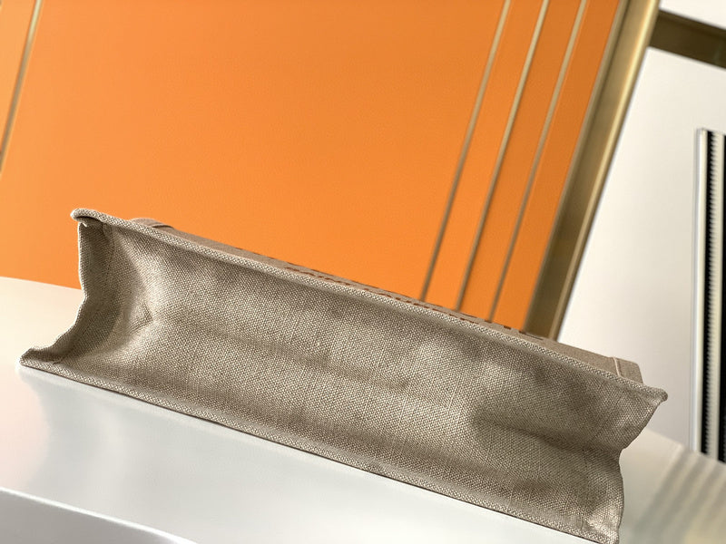 Luxurious Totes - Latest - 8875