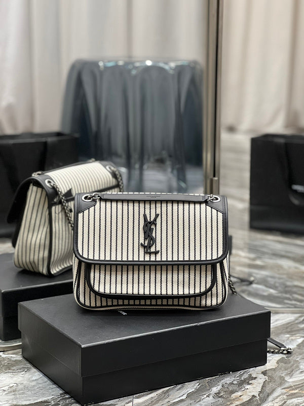 Luxurious Totes - Latest - 8120