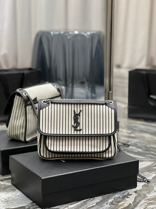 Luxurious Totes - Latest - 8120