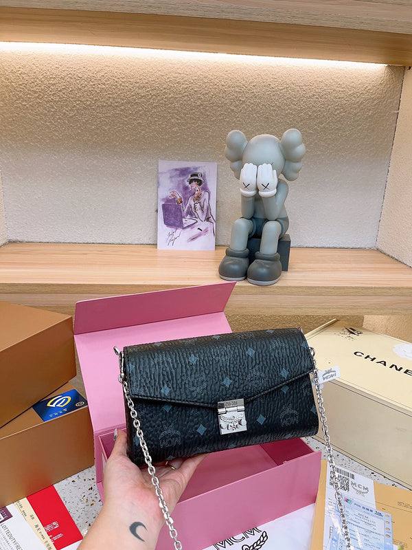 Luxurious Totes - CMM Bags - 002