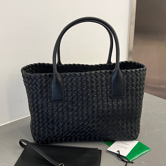Luxurious-Totes - BV Bags - 2055