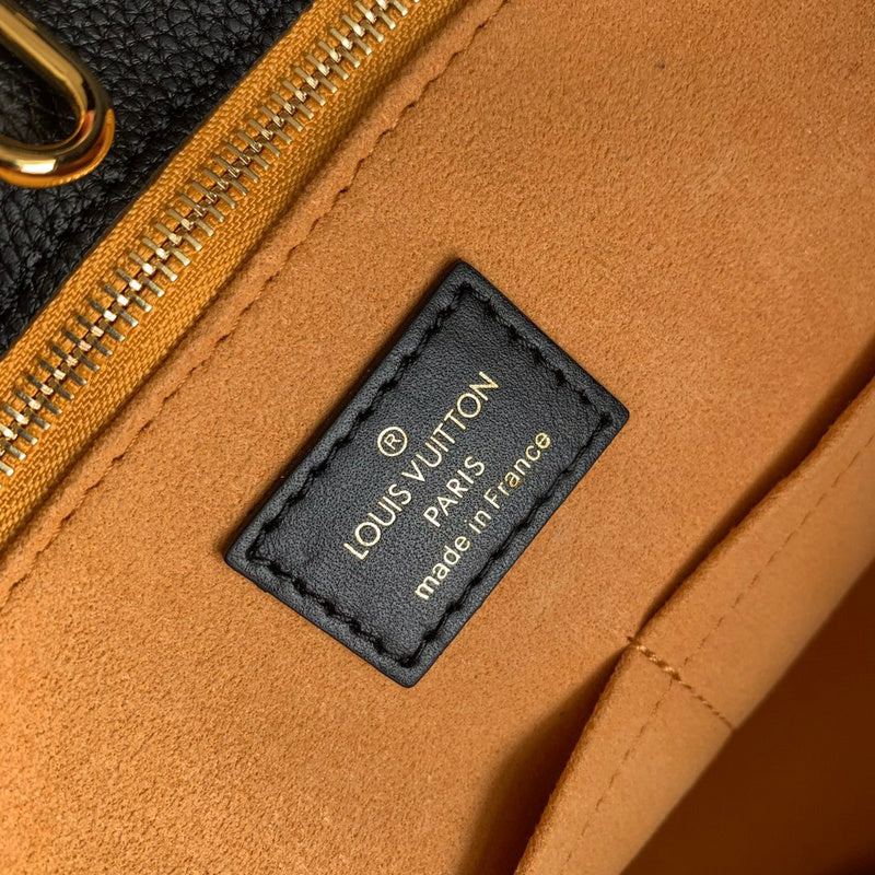 Luxurious Totes - Latest - 1950