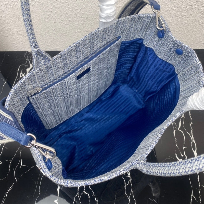 Luxurious Totes - Latest - 4582