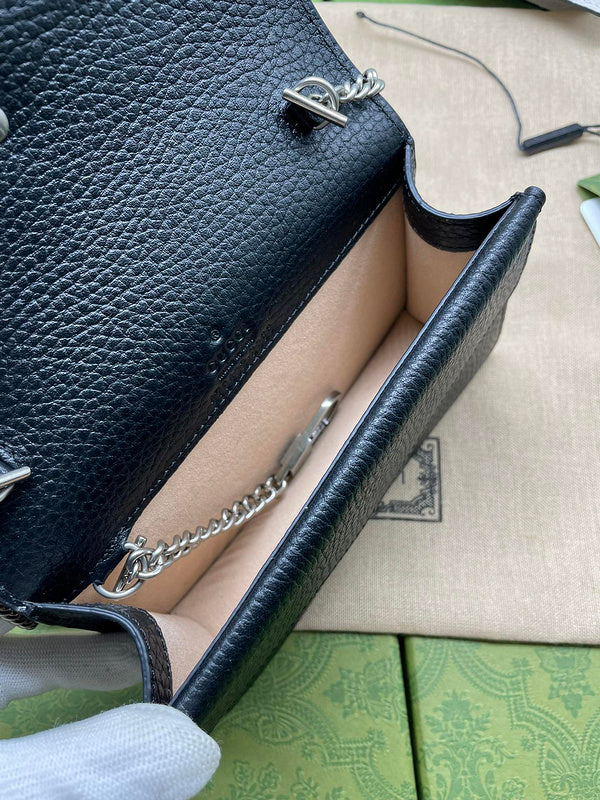 GUI - Luxurious Totes - 879
